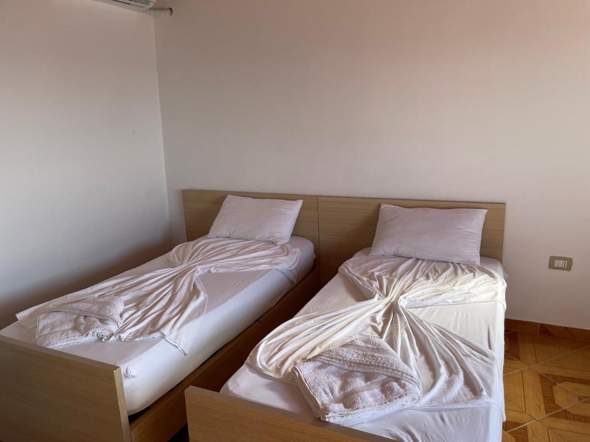 Sea View Apartments Vlore Ngoại thất bức ảnh