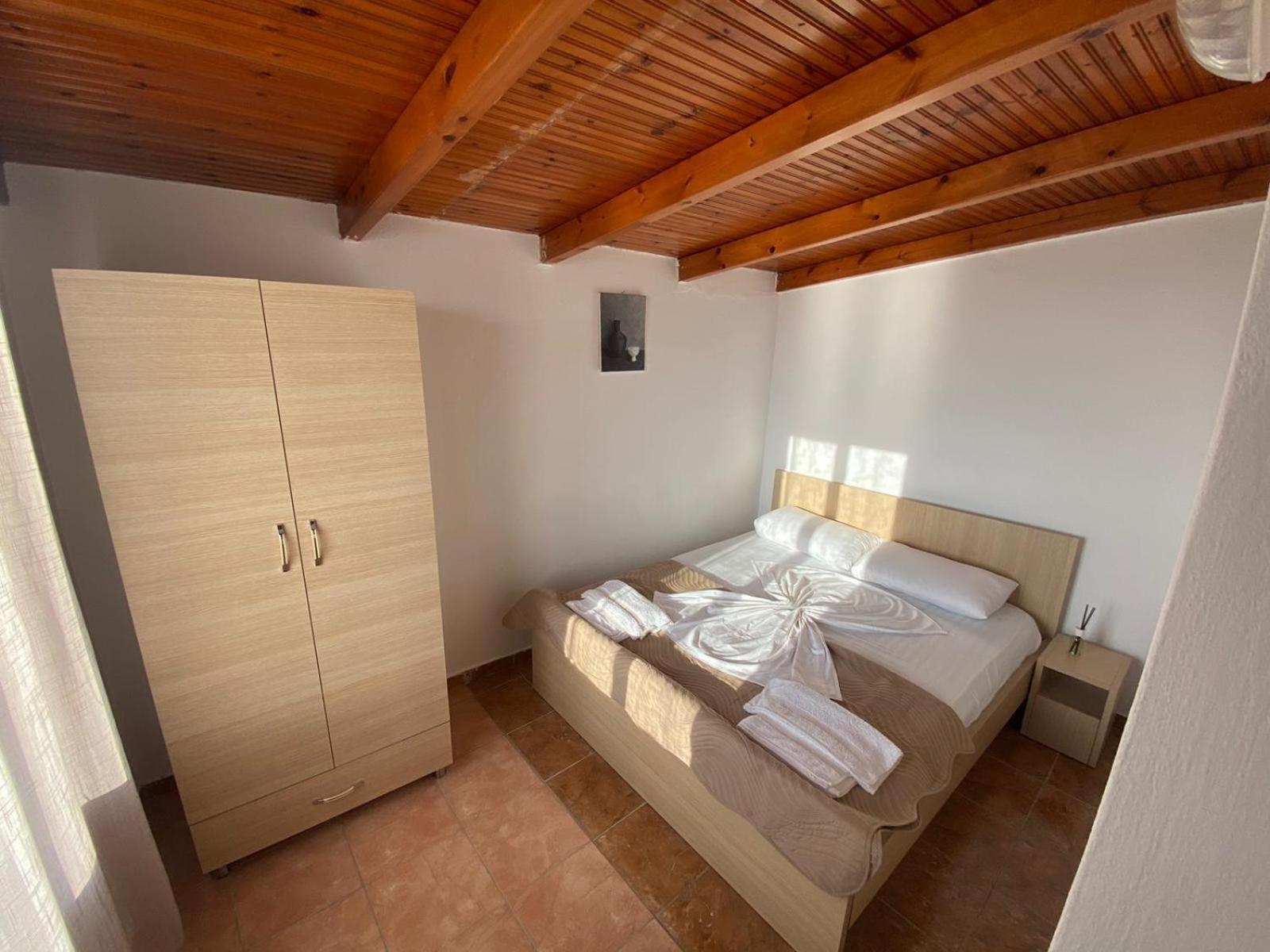 Sea View Apartments Vlore Ngoại thất bức ảnh